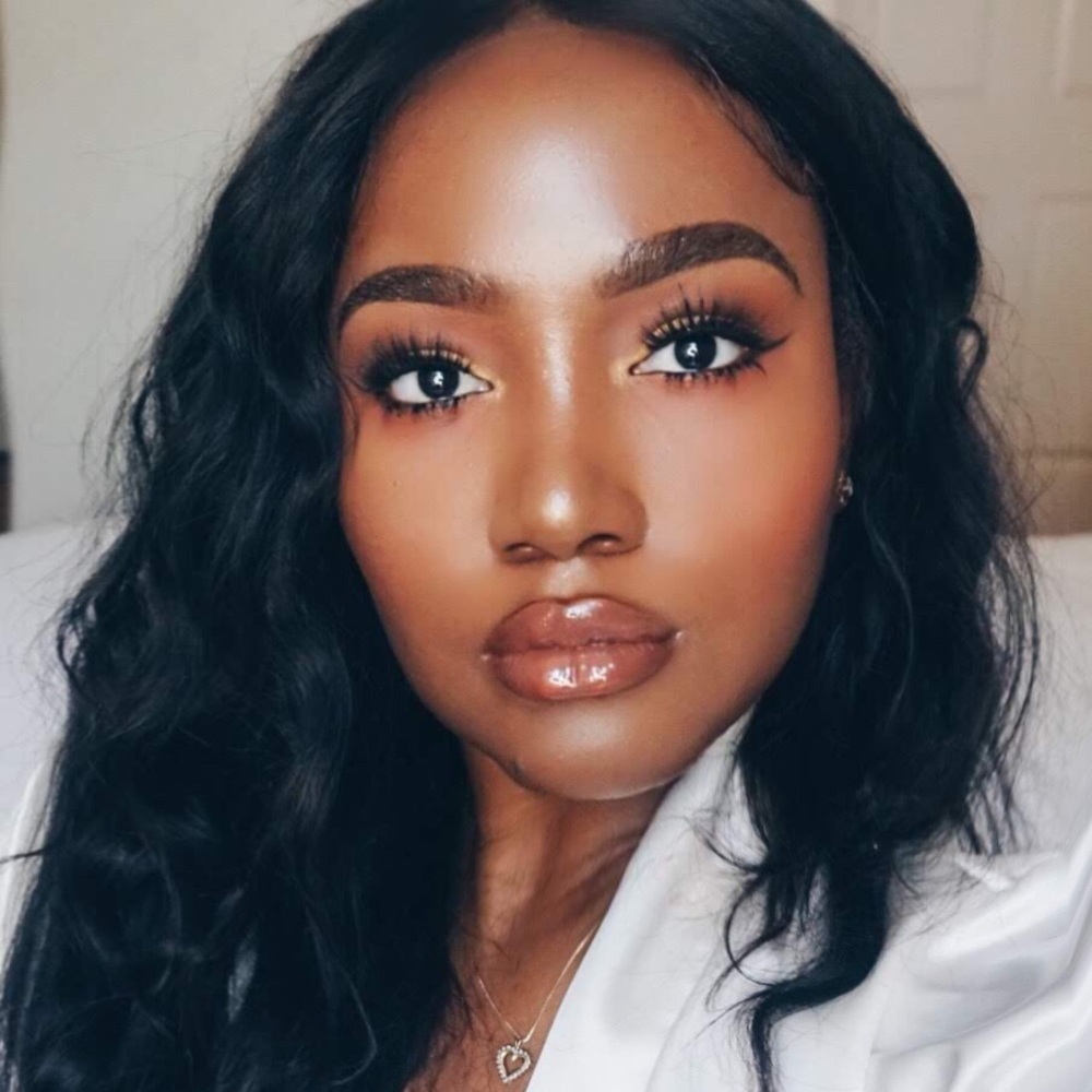 Meet your posher!